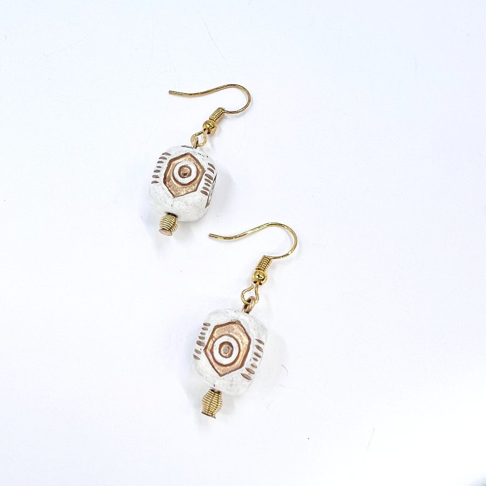 NWOT - BOHO / Tribal Vibes White & Gold Square Dangle Fishhook Earrings
